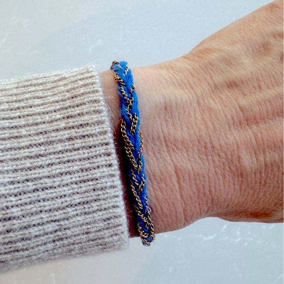 Braided royal blue string with interwoven chain tie bracelet - Picture 2 of 3